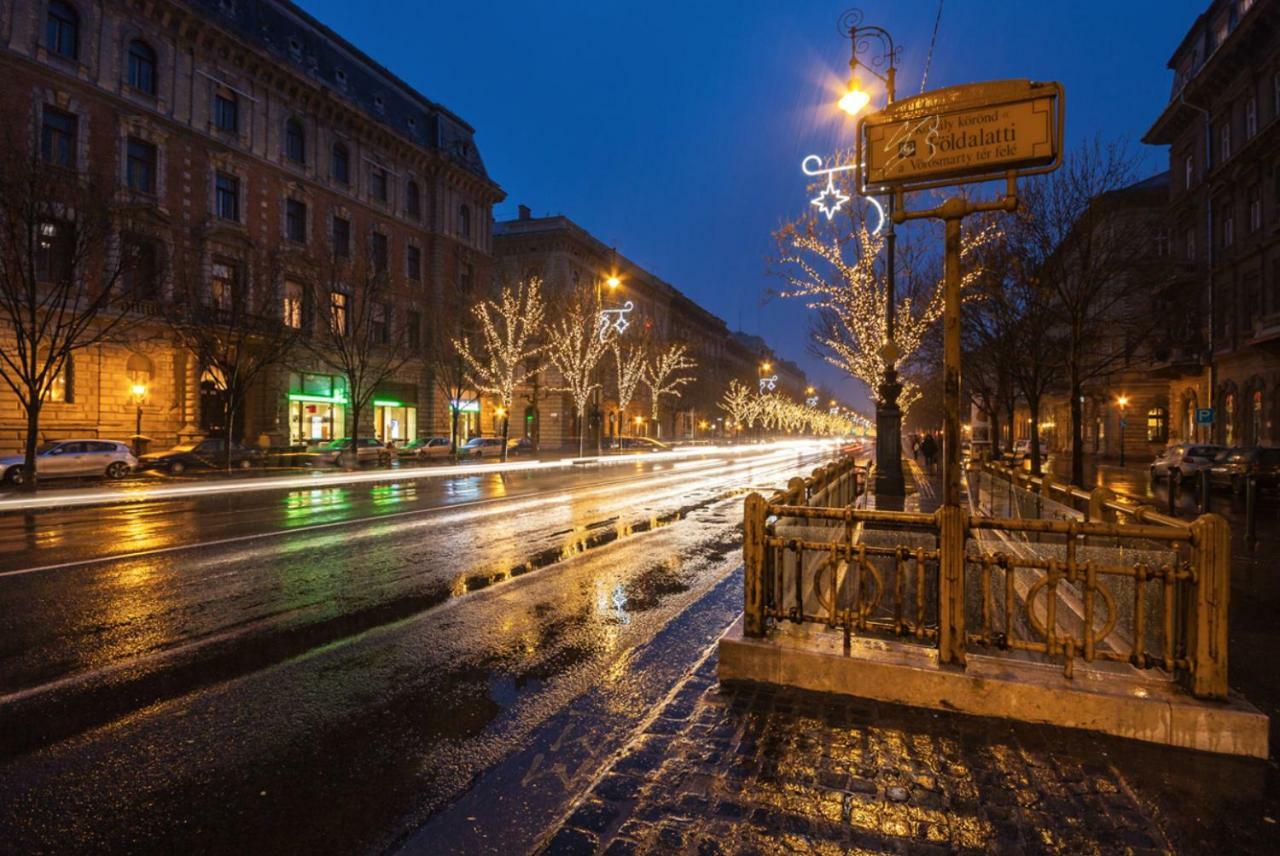 Central Studio Boulevard Budapest Exterior foto